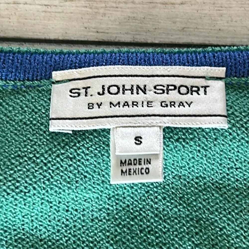 St. John by Marie Gray size small green sweater wool blend